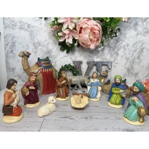 Vintage '91 Holland Mold Hand Painted Colorful 12 Piece Nativity Set Ceramic EUC